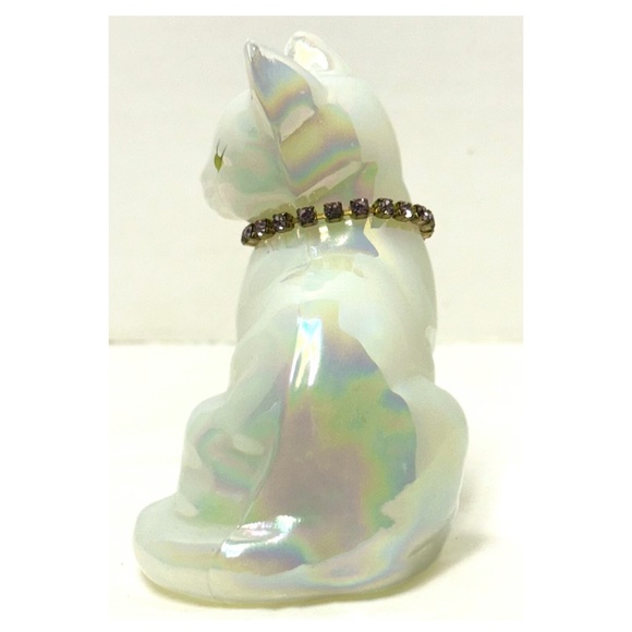 FENTON Opalescent Glass Cat Figurine-Pink Rhinestone Collar-Hand Painted/Signed - Picture 7 of 7